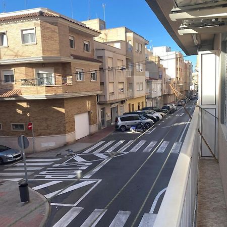 Sol Y Mar Apartments, A 200M De La Playa En El Centro サンタ・ポラ エクステリア 写真